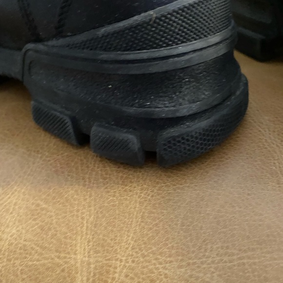 Gucci logo patch Chelsea ankle booties - Picture 7 of 9